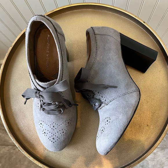 ADRIENNE VITTADINI GOSE LACE UP OXFORD HIGH HEELS | GRAY SUEDE | SIZE: 7.5 | EUC - Picture 3 of 10